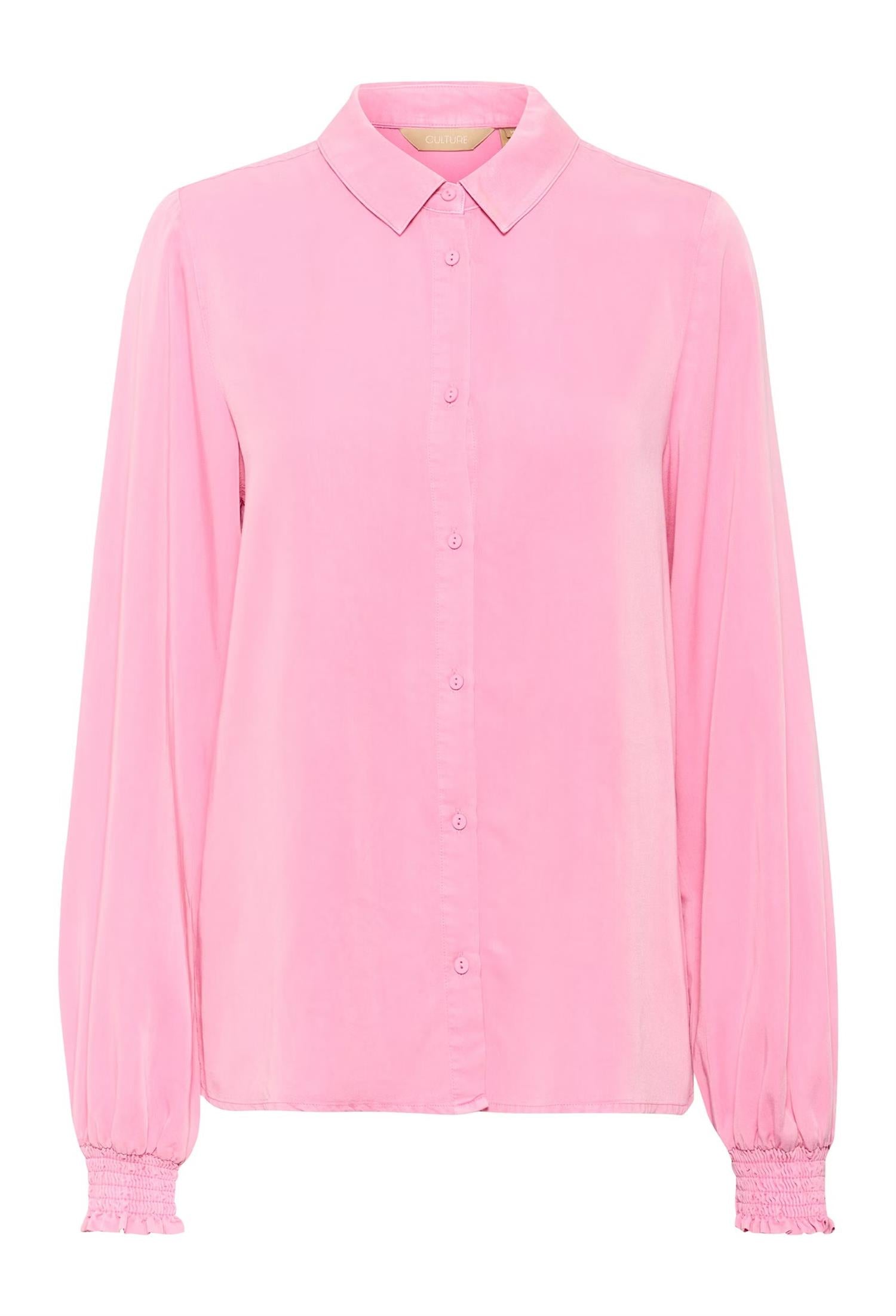 Klassisk skjorte med krage, knapper foran og rett, ledig passform. Lange ermer med rynkede mansjetter, glatt og mykt uttrykk.

Materialsammensetning: 78 % viskose og 22 % polyester.