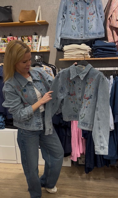 CUtiala Aniceta Embroidery Jacket
