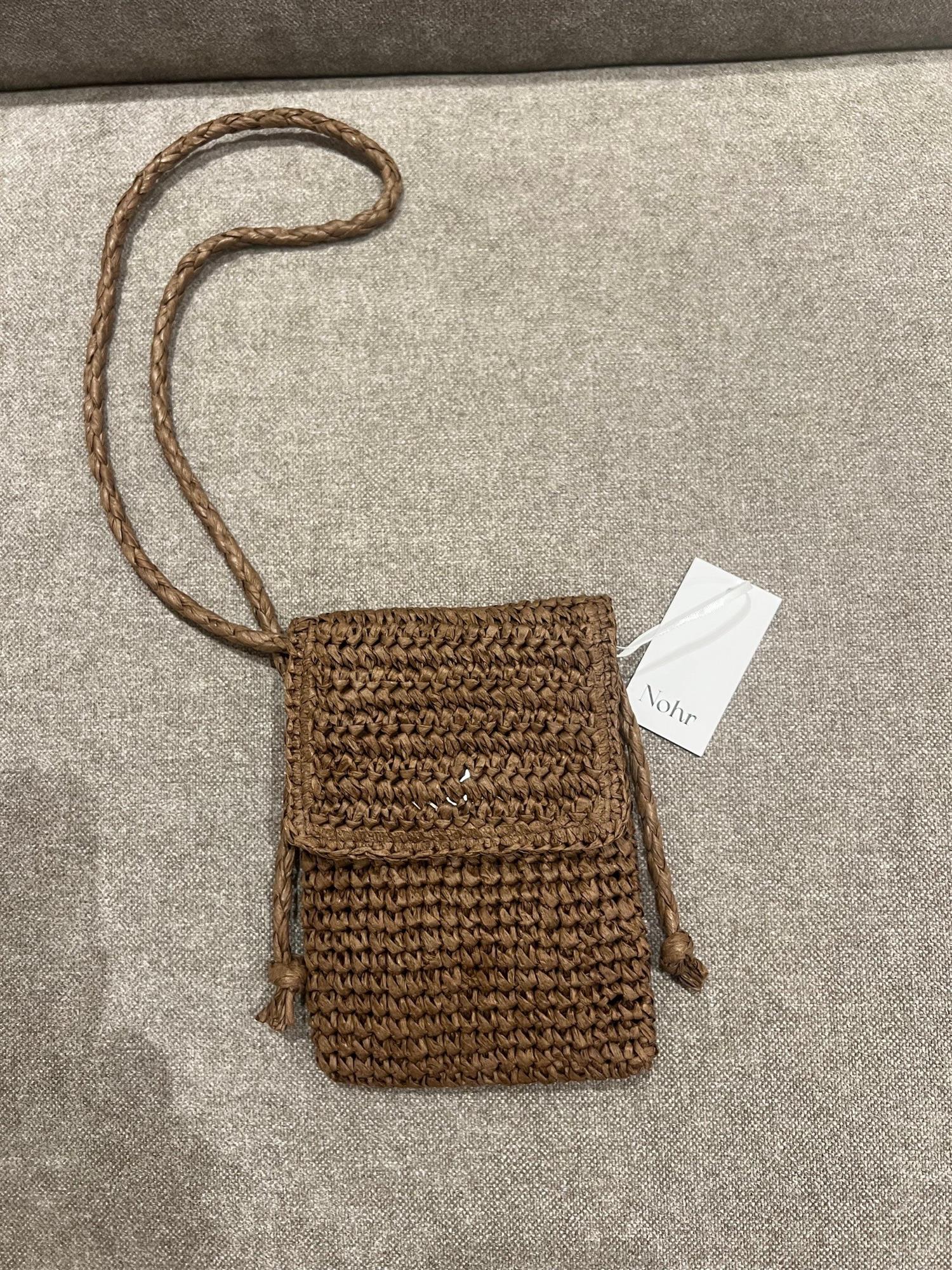 Maud Mobilveske i Raffia -brun
