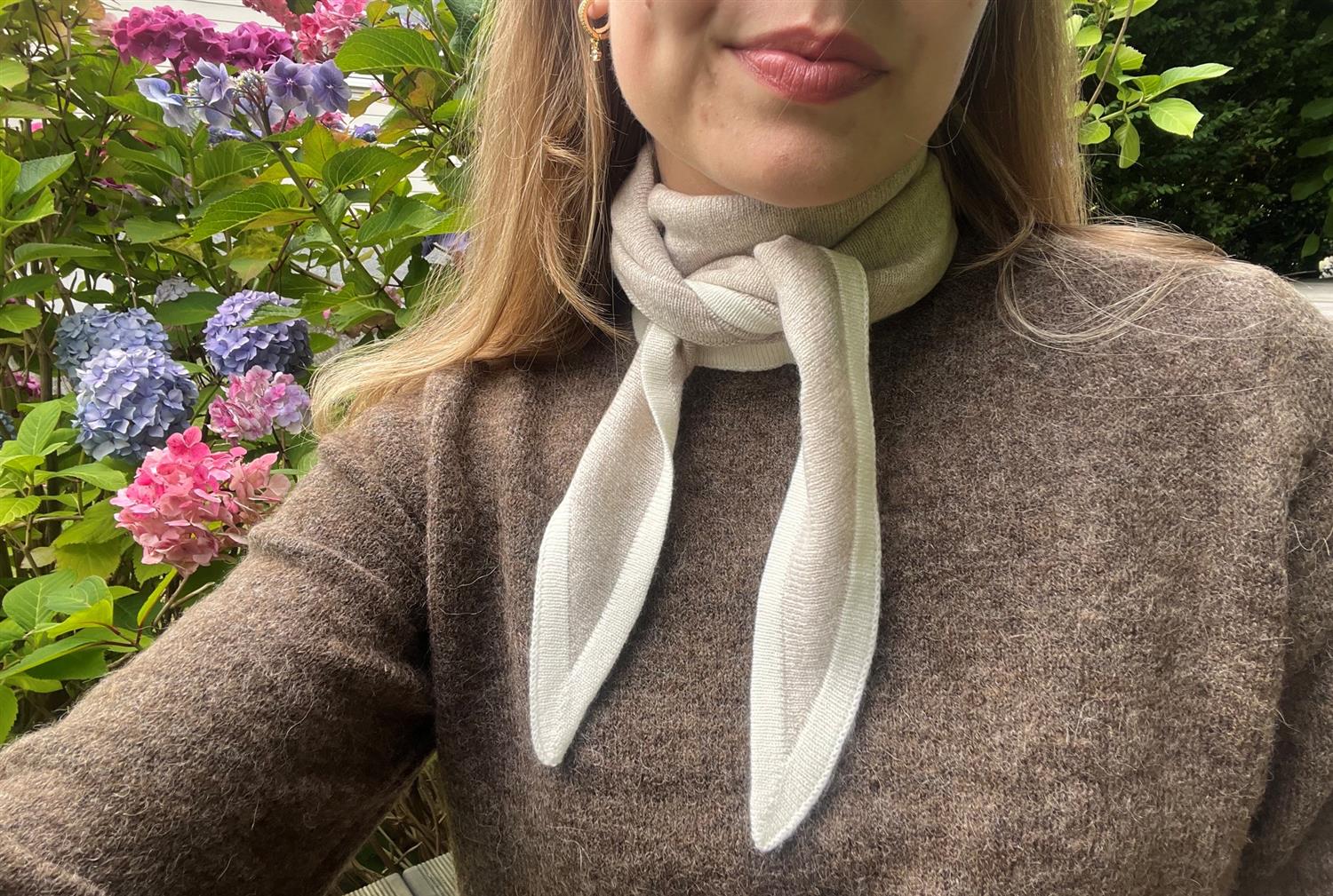 Montecristo Duo Triangle Scarf Beige