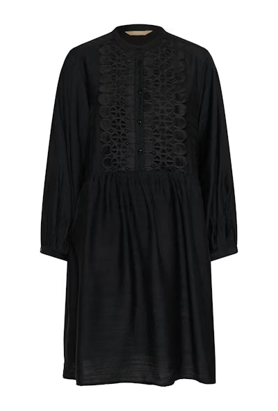 Cuurta dress