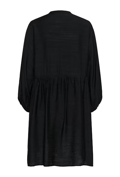 Cuurta dress